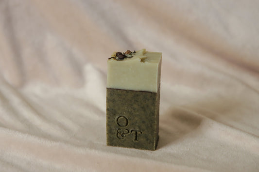 Fern half soap bar, dark green and light green, decorated with peppercorns and nettles
